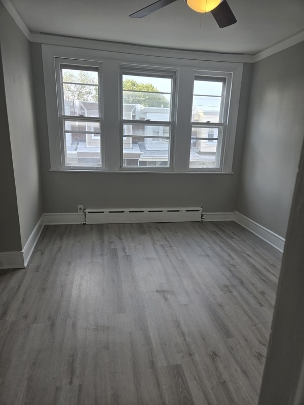 Building Photo - 264 Linton St