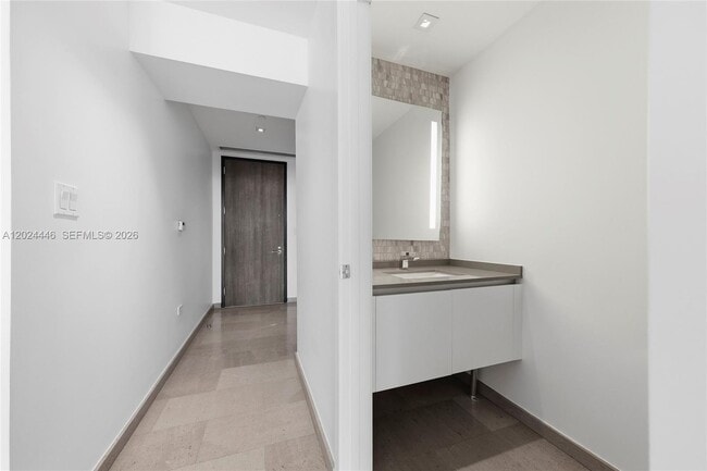 Building Photo - 88 SW 7th St
