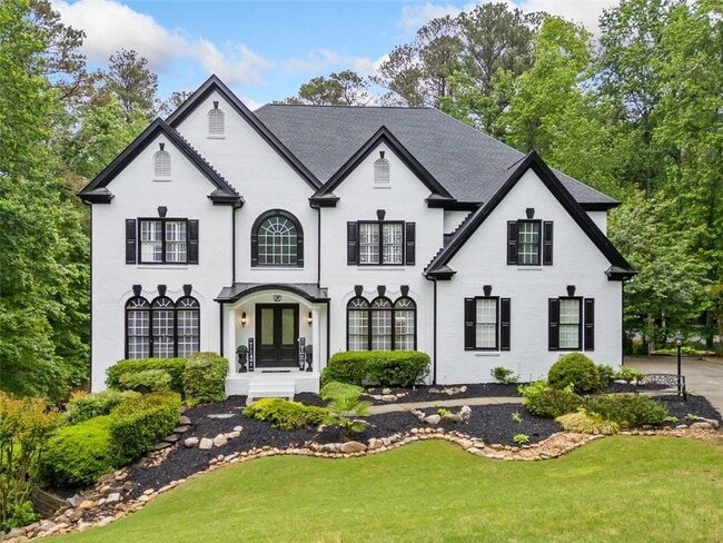 Building Photo - 882 Hallbrook Ln