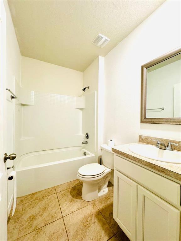 Building Photo - 800 Brooklet Dr