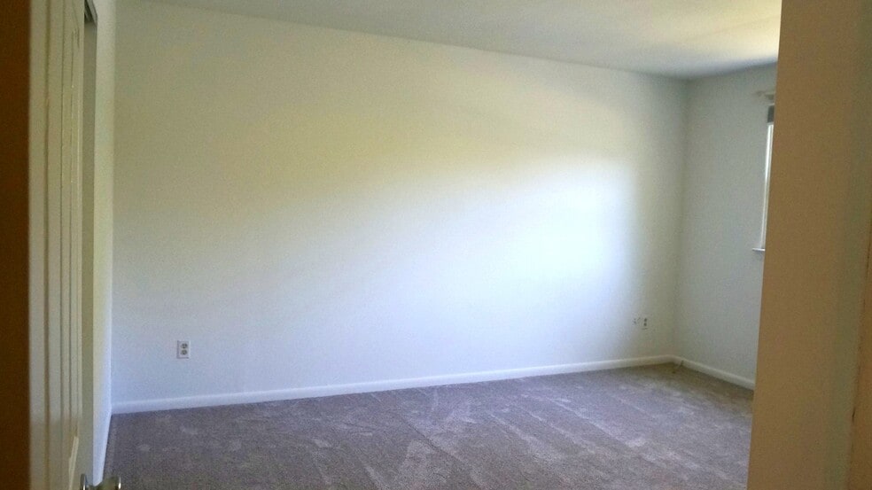 Building Photo - 57 Braithwaite Ln