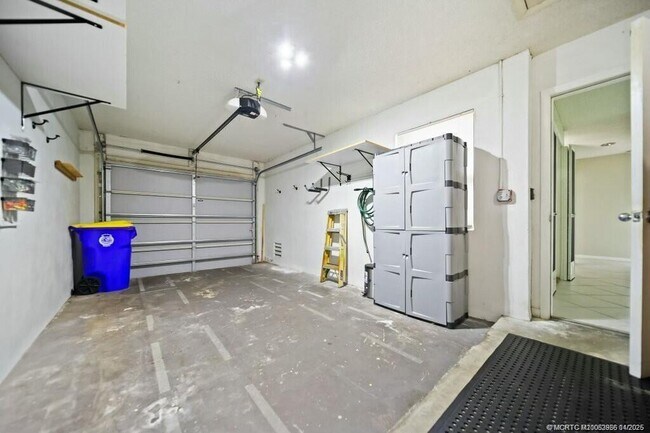 Building Photo - 4181 SW Egret Pond Terrace