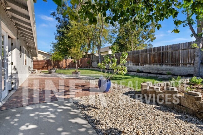 Building Photo - 8224 Longden Cir