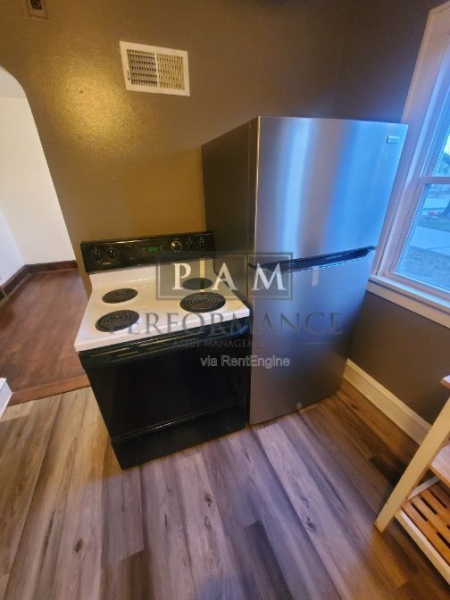 Building Photo - 1114 16th Ave