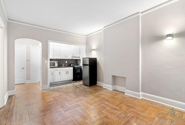 Building Photo - 1 bedroom in New York NY 10022
