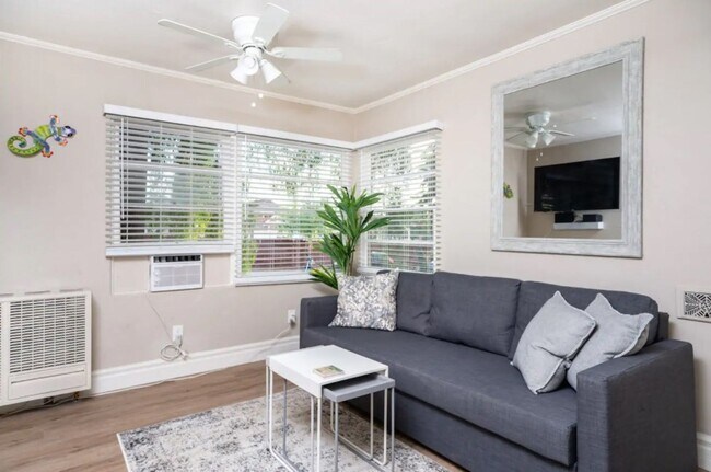 Building Photo - Old Town San Diego Unit