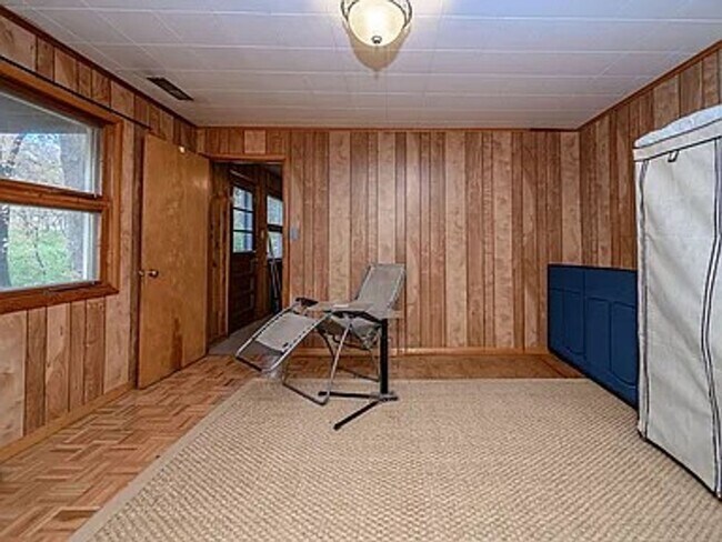 Building Photo - Marvelous 4 Bed 2.5 Bath House In Quarry H...