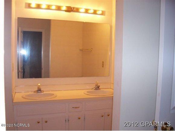 Building Photo - 1113 Grovemont Dr