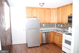 Building Photo - 12010 Ashley Dr