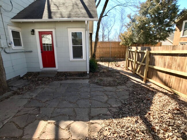 Building Photo - Swan Lake Luxury Bungalow