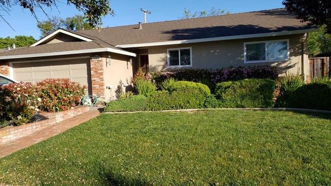 Building Photo - 1463 Dentwood Dr