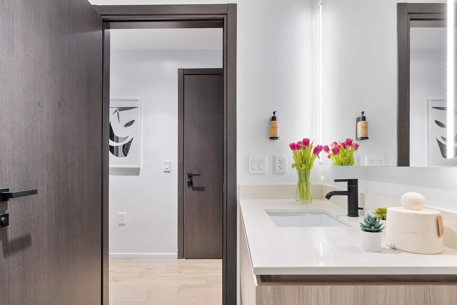 Building Photo - 398 NE 5th St