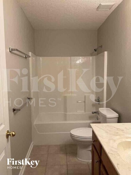 Building Photo - 2825 Eagle Preserve Blvd