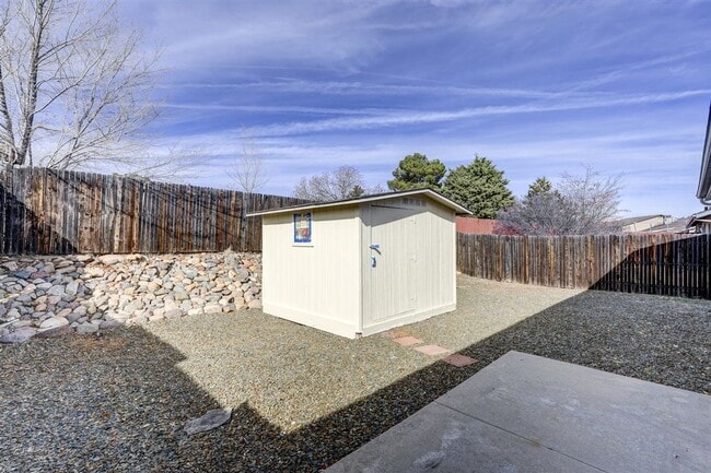 Building Photo - 4150 N Viewpoint Dr