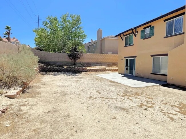 Building Photo - 38645 Annette Ave