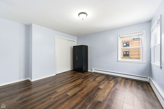 Building Photo - 5151 W Agatite Ave