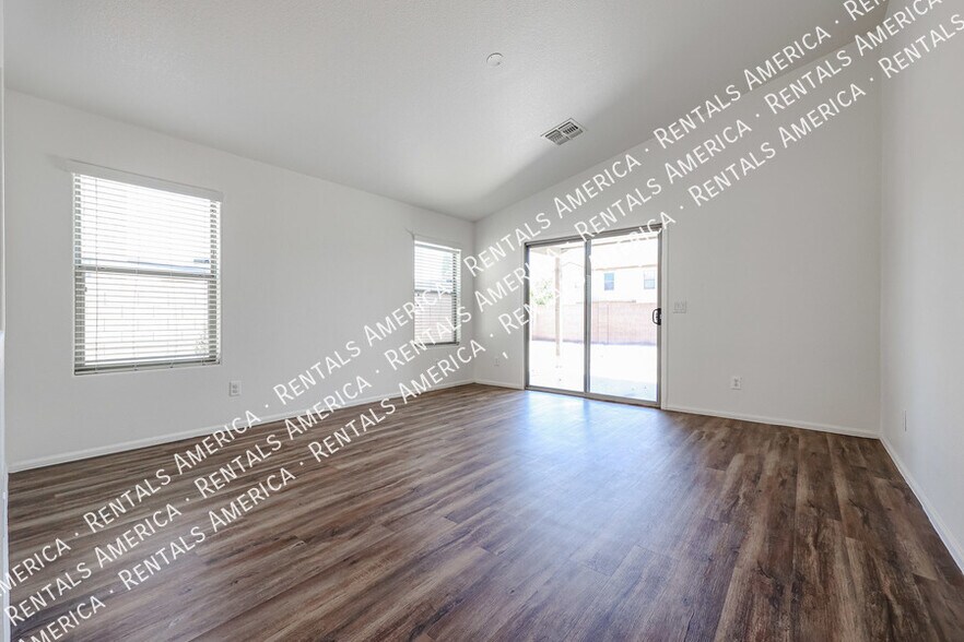 Building Photo - 2047 S 160th Ln