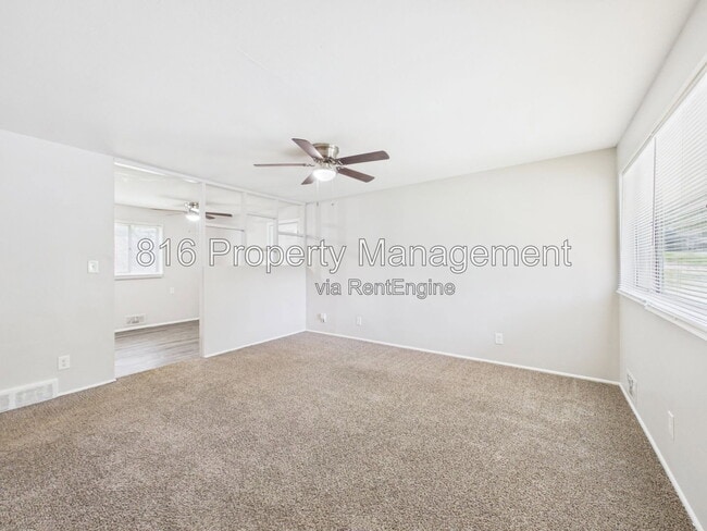Building Photo - 8511 Crystal Ave
