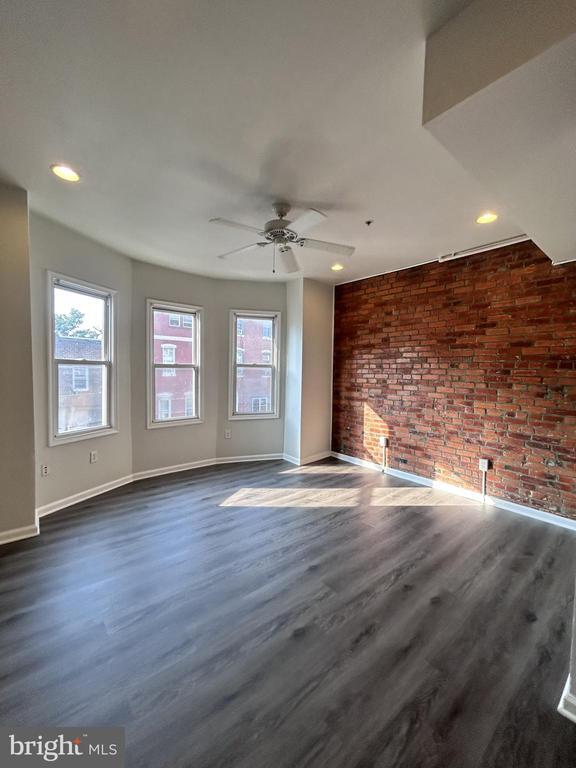 Building Photo - 3109 Frankford Ave