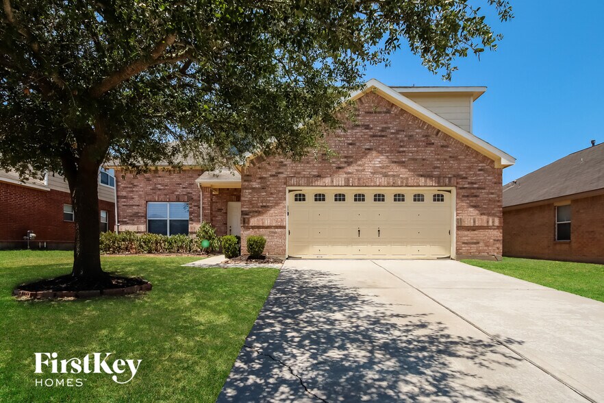 Building Photo - 8610 Sunny Gallop Dr