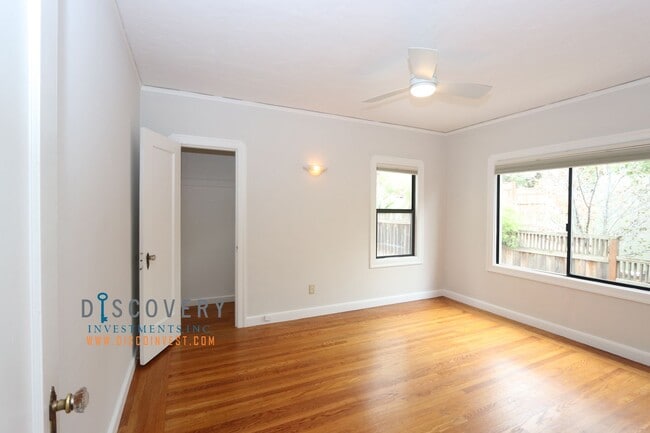 Building Photo - Oakmore Tudor with Large Backyard and Deck