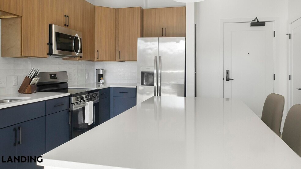 Building Photo - 1007 S Mint St