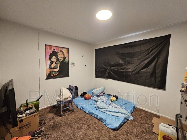 Building Photo - 146 Yank Way