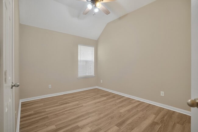Building Photo - 21558 Duke Alexander Dr