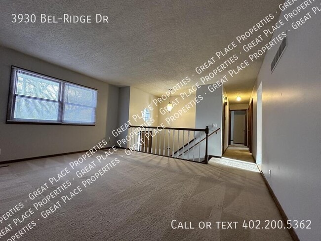 Building Photo - 3930 Bel-Ridge Dr
