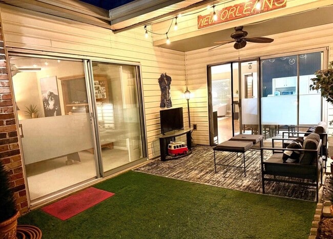 Building Photo - 10 Hampshire Cir