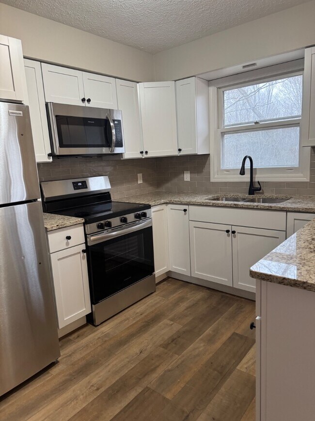 Building Photo - 3584 Park Lane