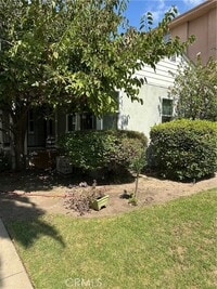 Building Photo - 429 E Valencia Ave
