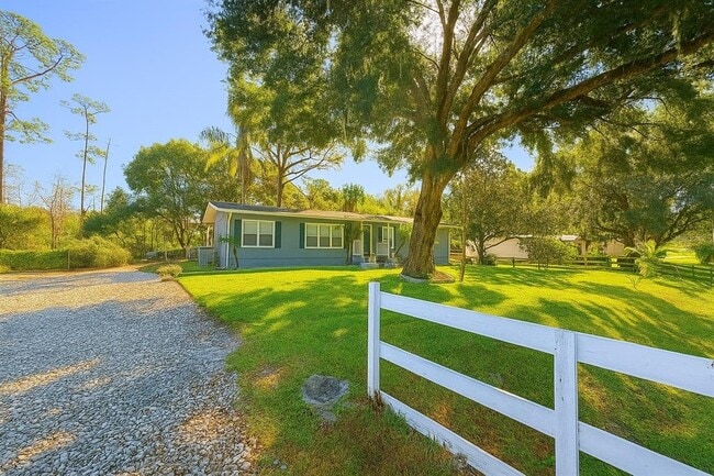 Primary Photo - 2531 Byron St