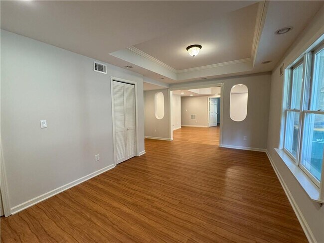 Building Photo - 8525 River Walk Landing