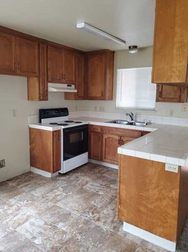 Building Photo - 4040 Gagos Dr