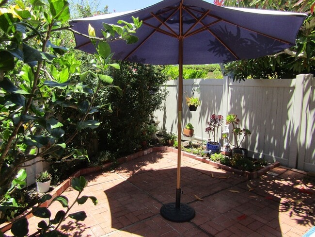 Building Photo - Adorable Shell Beach Home in Gorgeous Ocean View Community- Tons of Amenities!