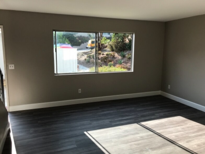 Building Photo - 2152 Via Sonora