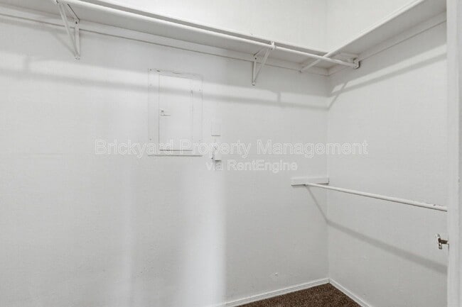 Building Photo - 6324 Alissa Dr