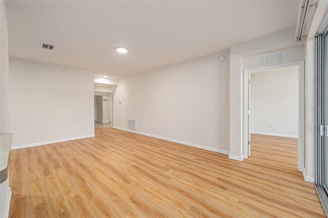 Building Photo - 4570 SW 52nd Cir