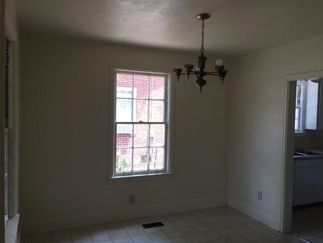 Building Photo - **AVAILABLE NOW**Midtown Columbus, GA 3 Be...