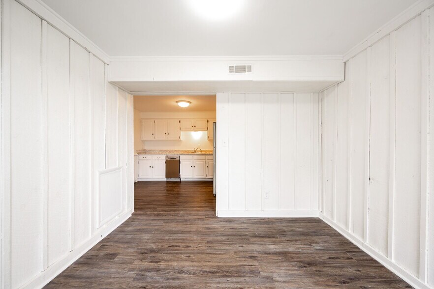 Building Photo - 4115 Harbor Hills Rd