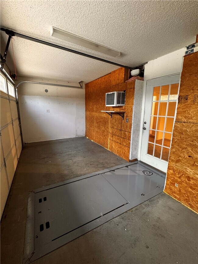 Building Photo - 659 Frances Dr