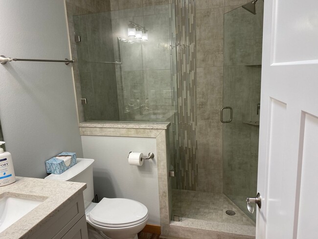 Building Photo - Brand New One Bedroom in Anacortes