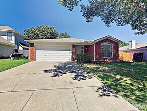 Building Photo - 6514 Spitfire Dr