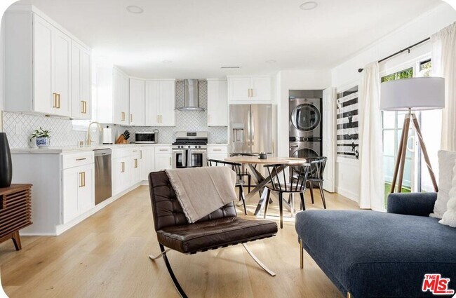 Building Photo - 12812 Greene Ave