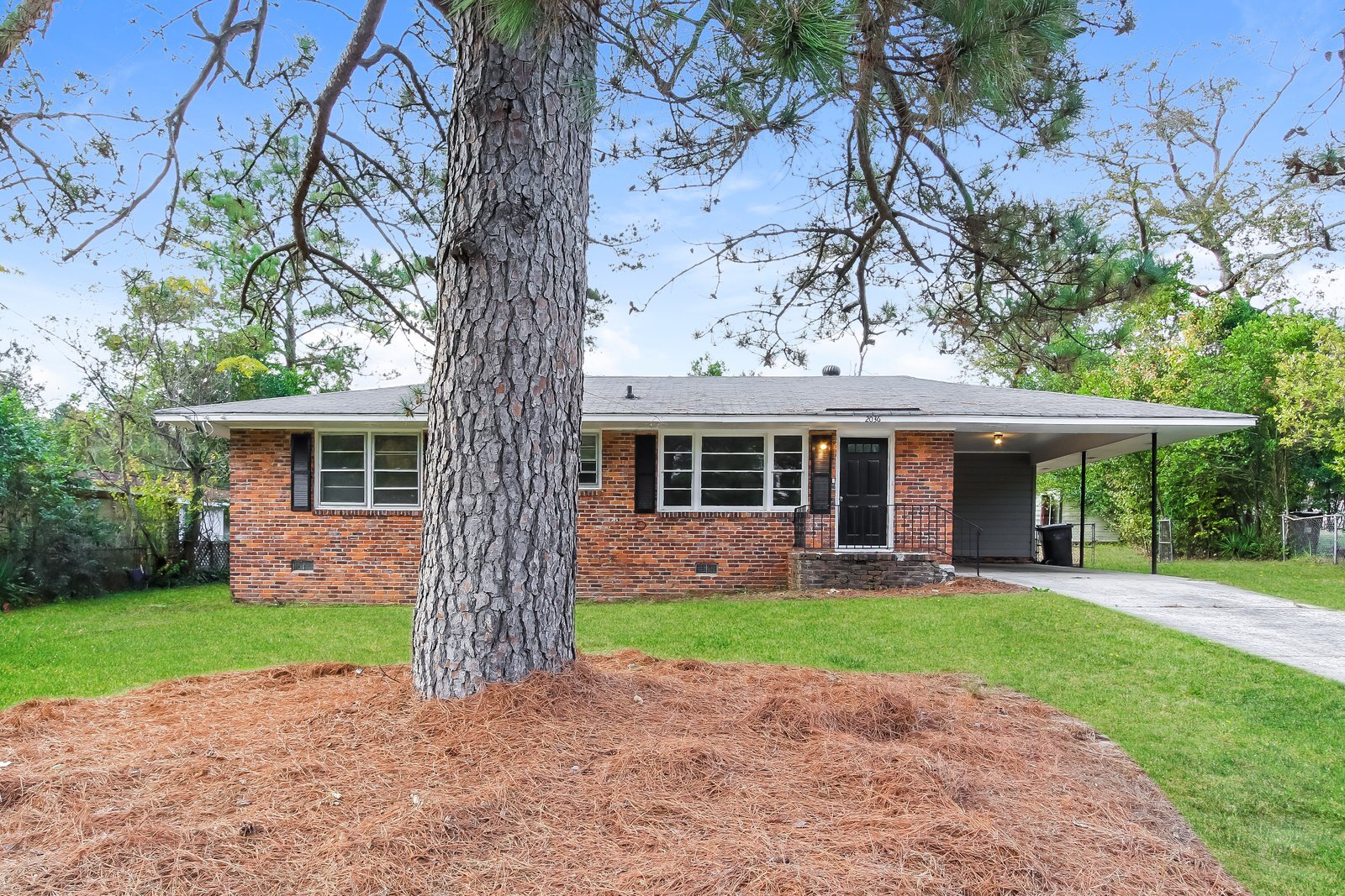 Building Photo - 2036 Wharton Dr