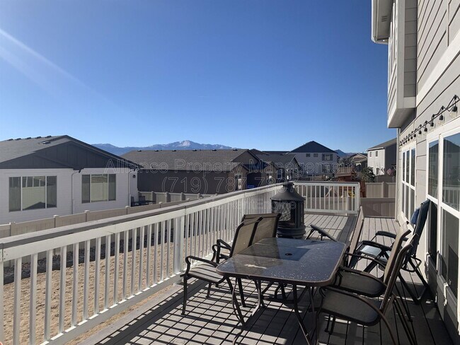 Building Photo - 8885 Vanderwood Rd