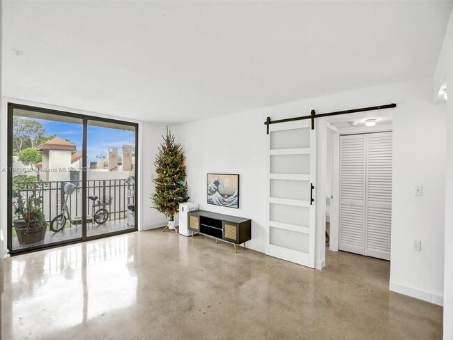 Building Photo - 3601 SW 117th Ave