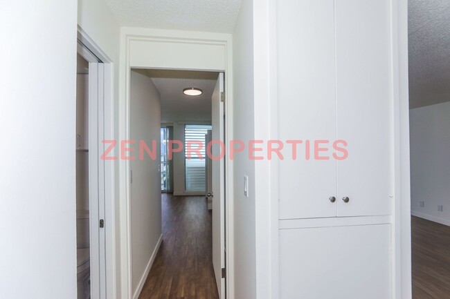 Building Photo - a 2 bedroom, 1.5 bath condo for rent at Ka...