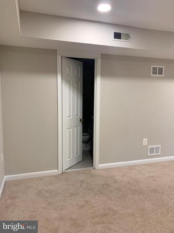 Building Photo - 5606 Light Infantry Dr